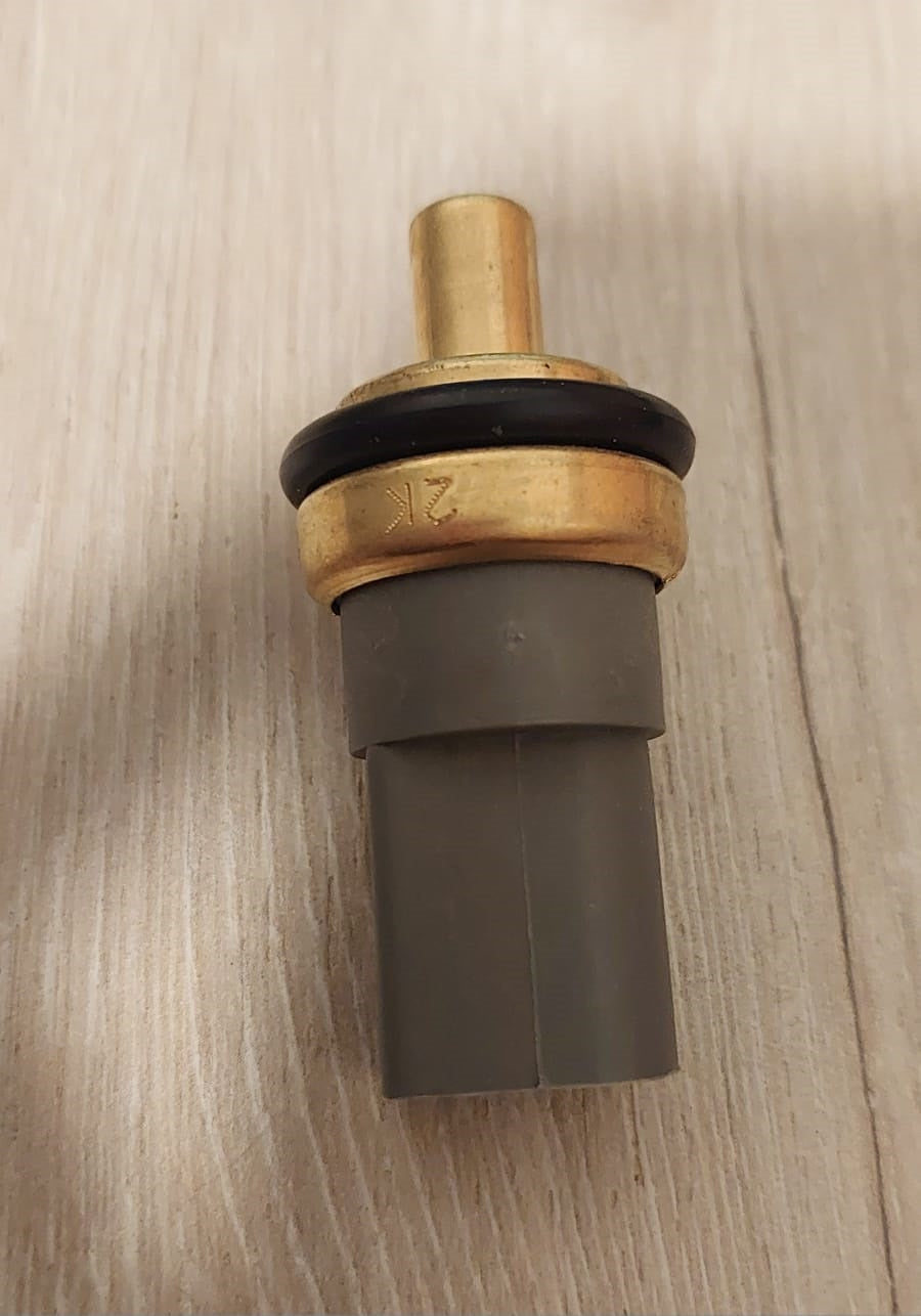 BULBO Sensor Temperatura Volkswagen, Skoda, Bora, Gol, Golf, Jetta y más - Isopartes