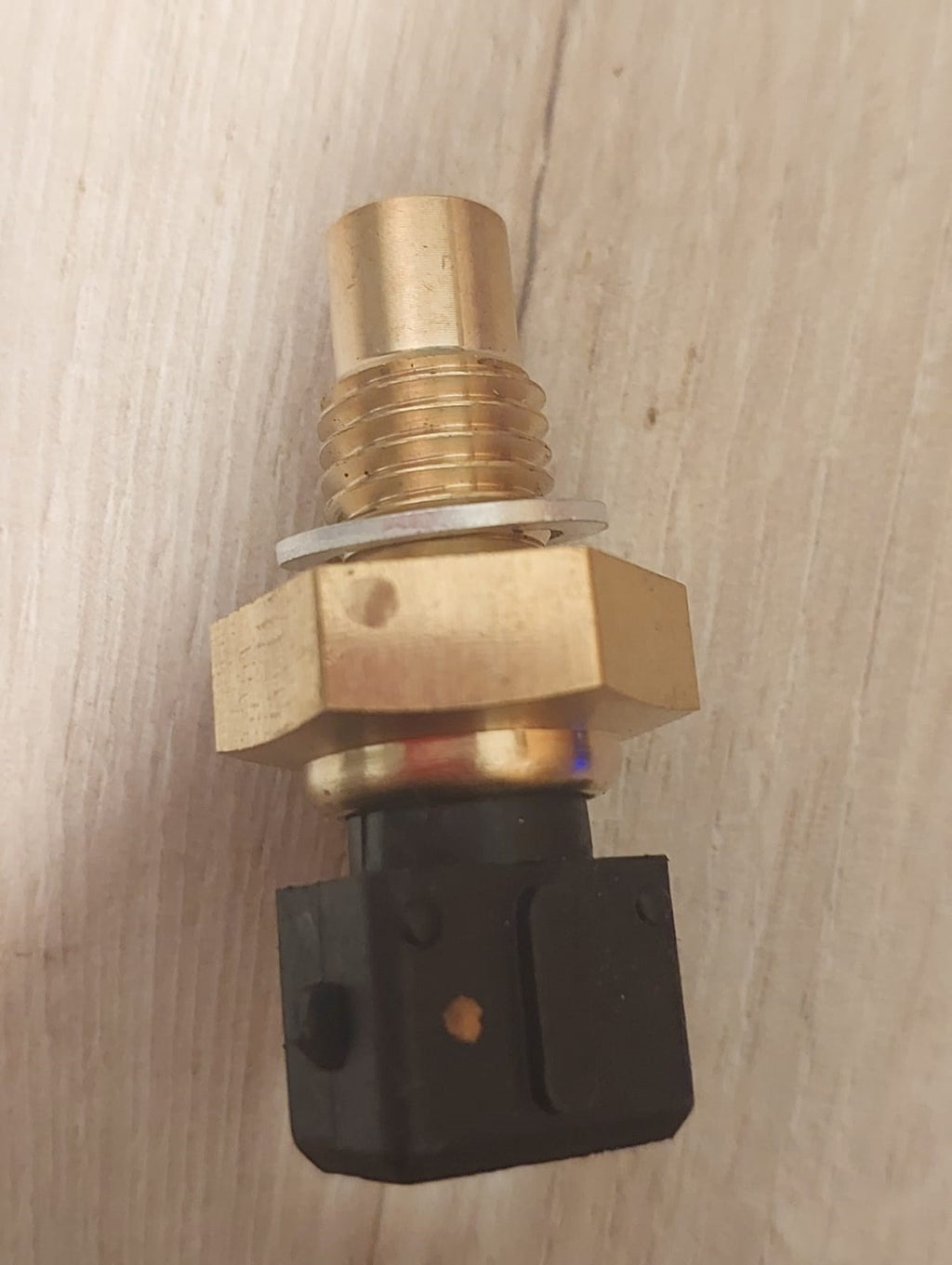 BULBO Sensor de Temperatura Chevrolet, Spark y Spark GT - Isopartes