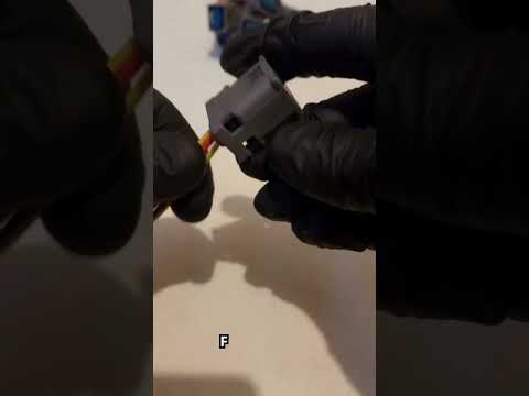 Fuel Pump Plug Connector (Benzine), Coil, Honda, Ford Explore, Focus and more 3 Pins